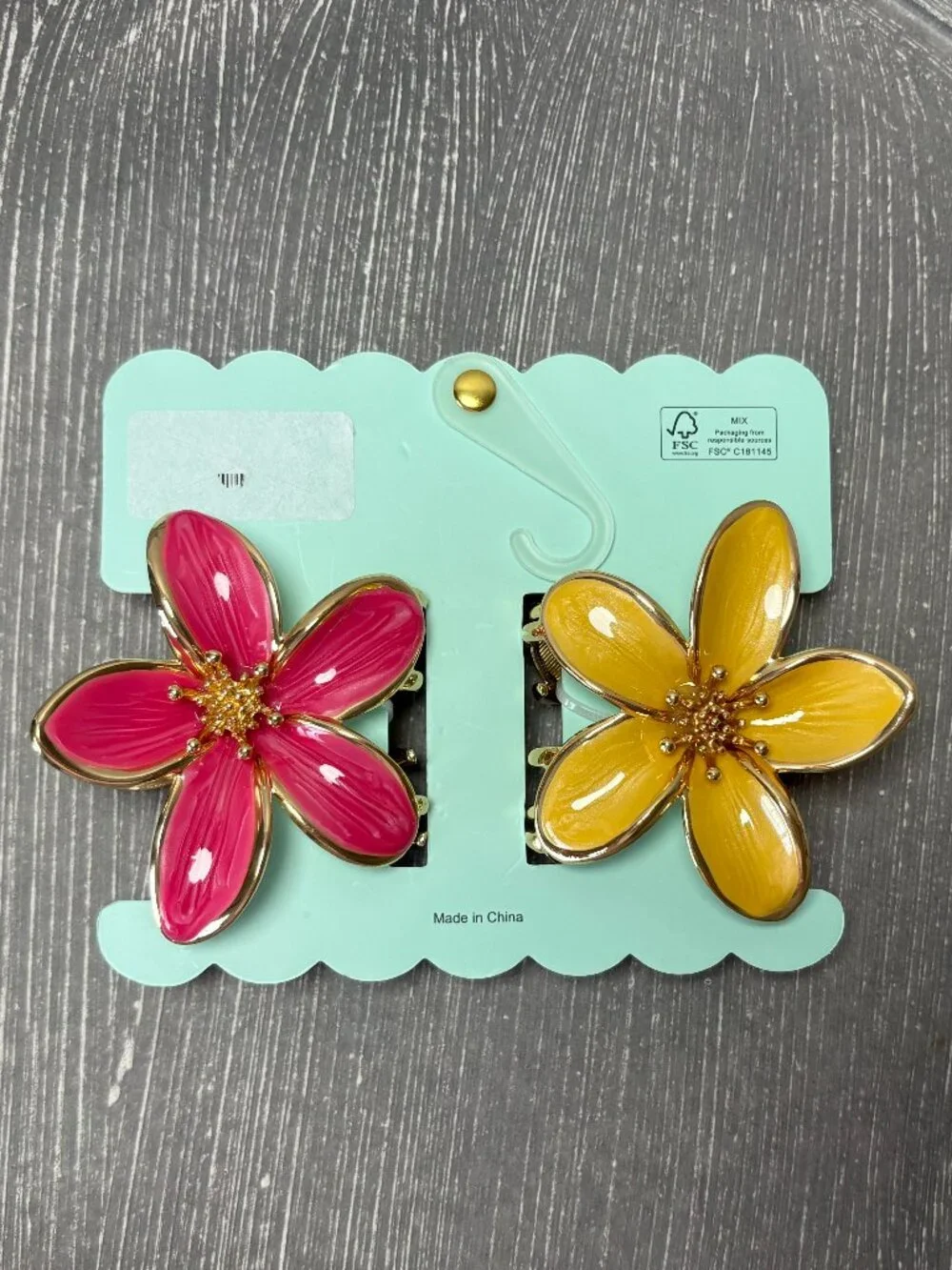 NWT - Sunday State Metal Hair Claw Clips - Set of 2 - Hot Pink / Yellow Plumeria